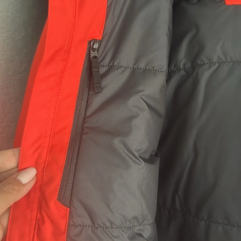 New w/tags The North Face women’s jacket, size large - Picture 6 of 9